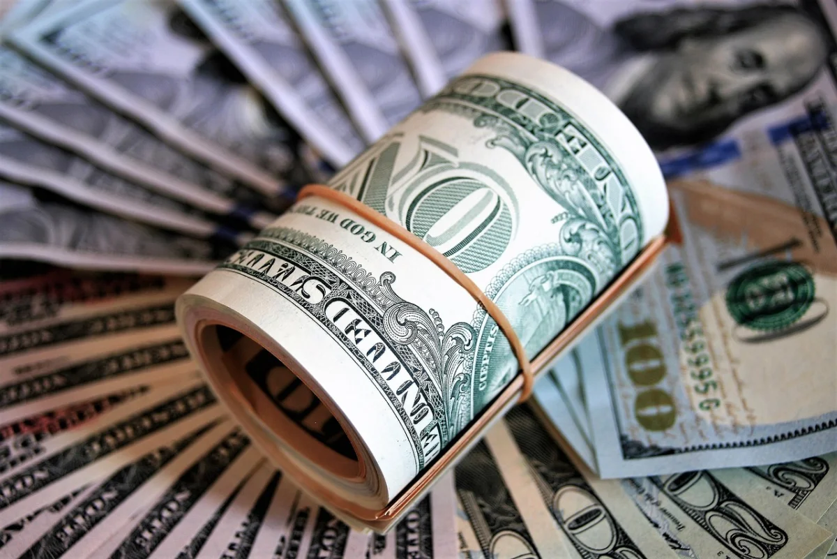Қор биржасында доллар 3,5 теңгеге арзандады