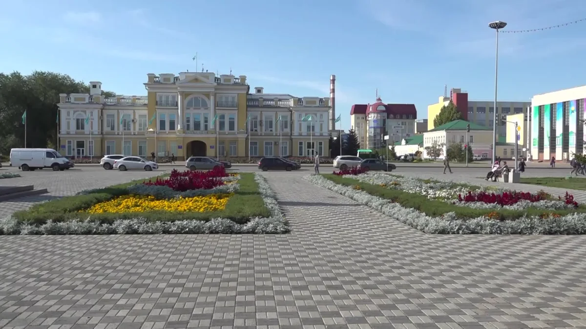 Банктің экс- қызметкері ипотека рәсімдеп, пәтер алуға көмектесемін деп жұртты алдаған