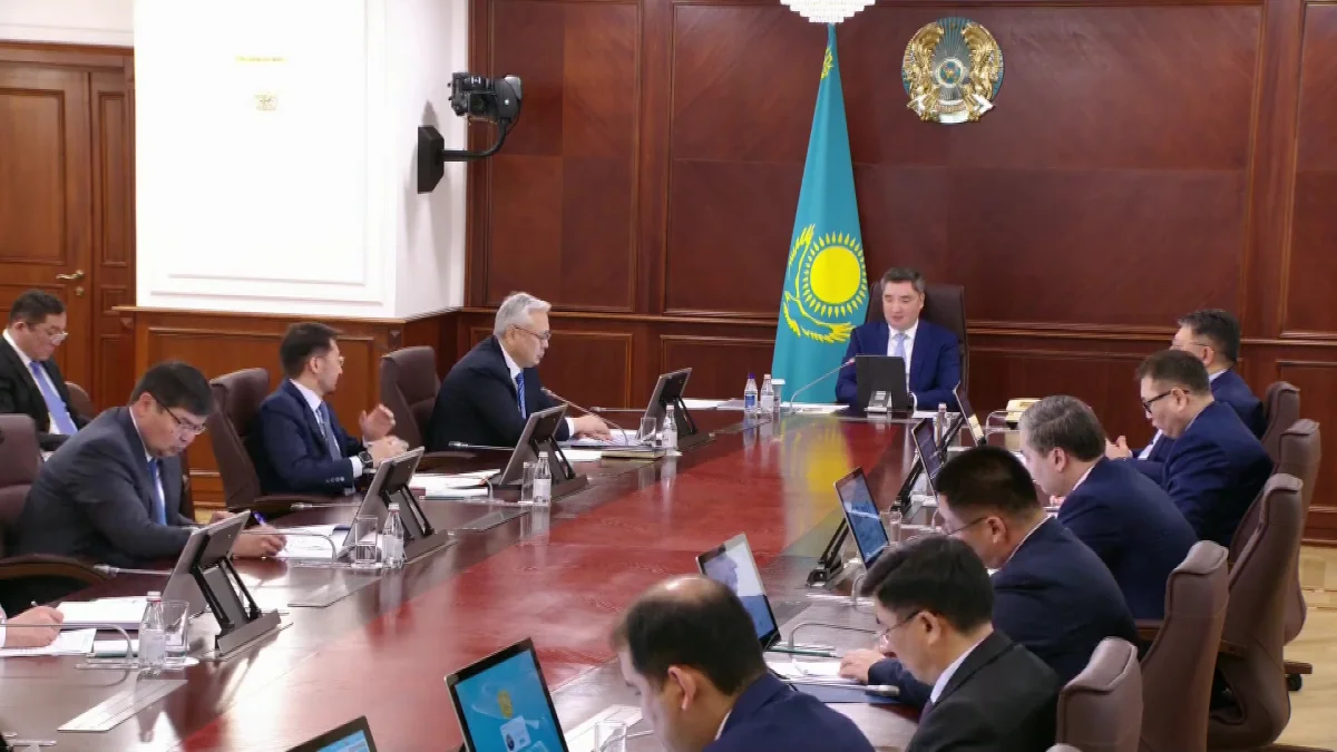 "Банктер мен несие беру ұйымдары несиелеу кезіндегі барлық артық төлемді толық ашып көрсетуі тиіс", - О. Бектенов