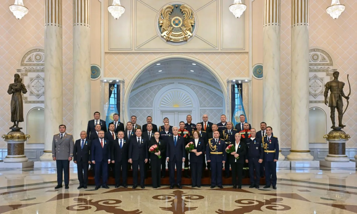 Президент қызметтік борышын атқару барысында көрсеткен ерлігі мен жанқиярлығы үшін бір топ азаматқа мемлекеттік наградалар тапсырды