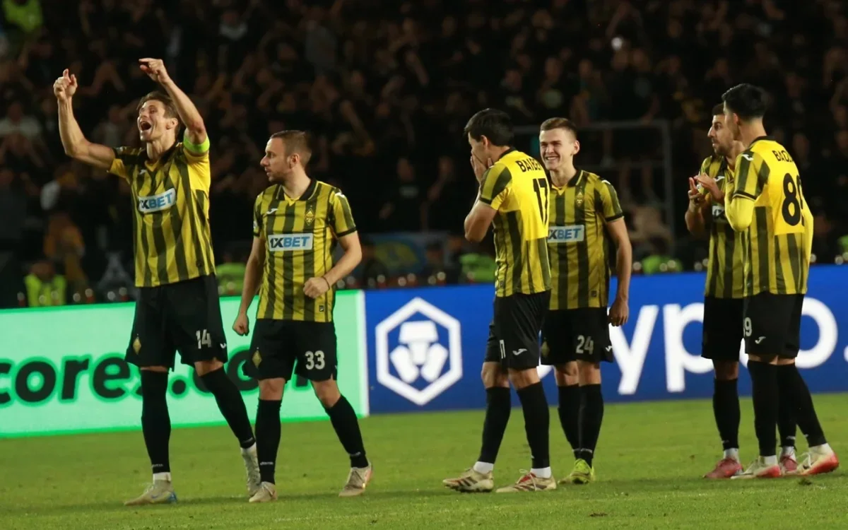 «Қайрат» турнирлік кестеде көш басына шықты