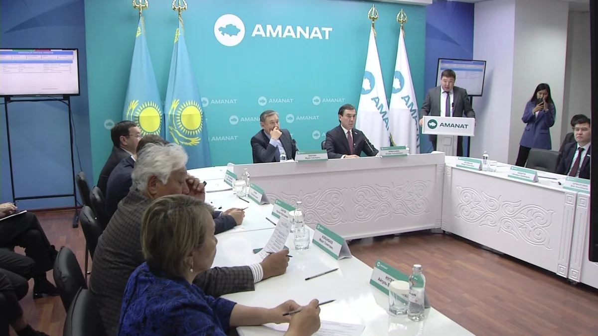 «AMANAT» партиясының хатшысы Эльдар Жұмағазиев Ақмола облысының кәсіпкерлерімен кездесті