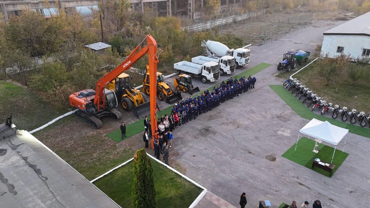 Республика күні қарсаңында Алматы облысының су шаруашылығы қызметкерлері жаңа арнайы техника алды