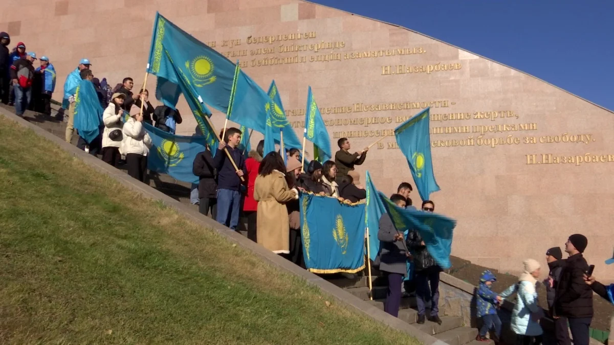 "В условиях гиперинфляции правительство приняло ряд антикризисных мер", - эксперты рассказали об истории становления республики