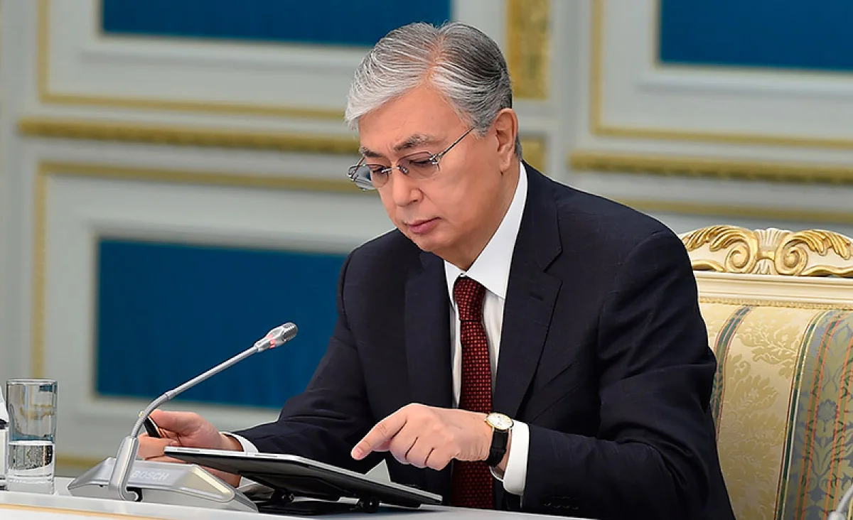 Ко Дню Республики Президент присудил Государственную премию 2025 года в области гуманитарных наук имени Ахмета Байтурсынулы