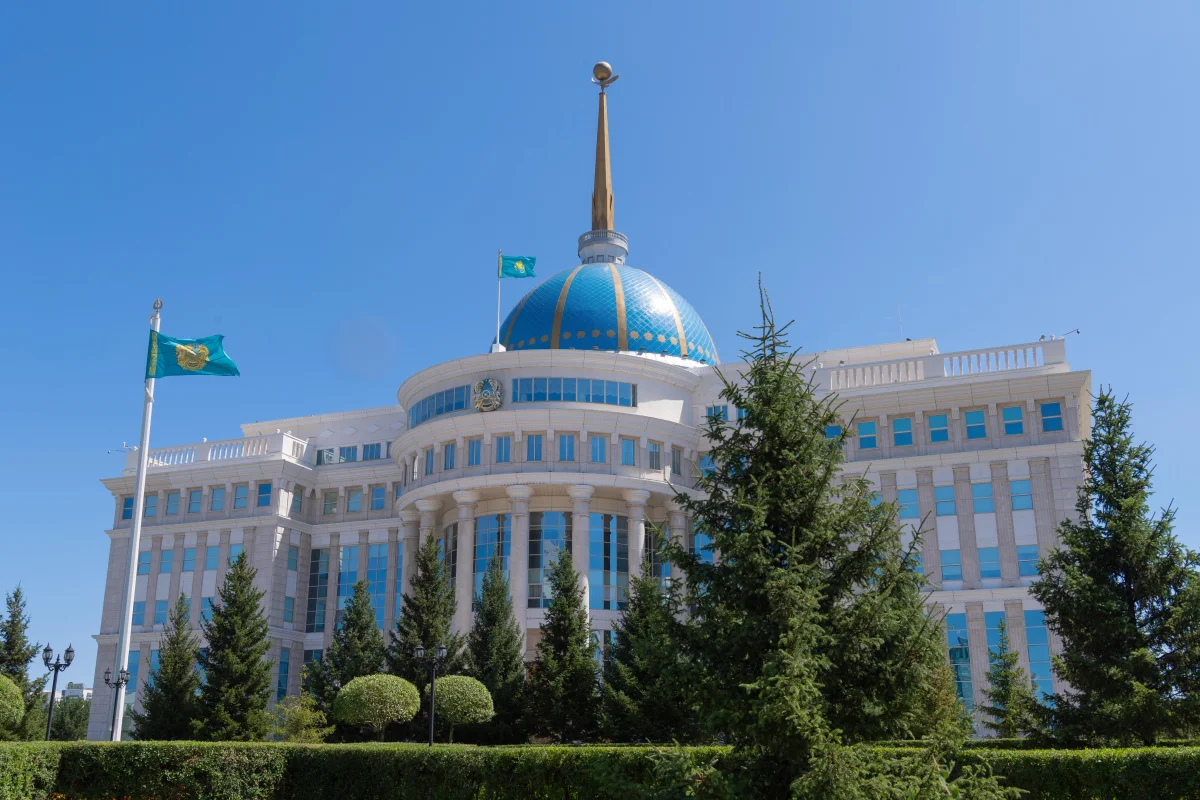 Президенттің атына Республика күніне орай құттықтау жеделхаттары келіп түсті