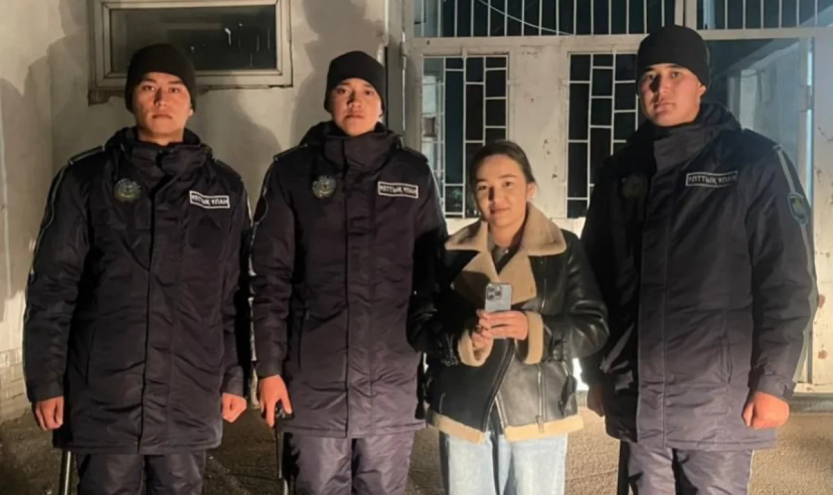 Гвардейцы вернули потерянные смартфоны владельцам