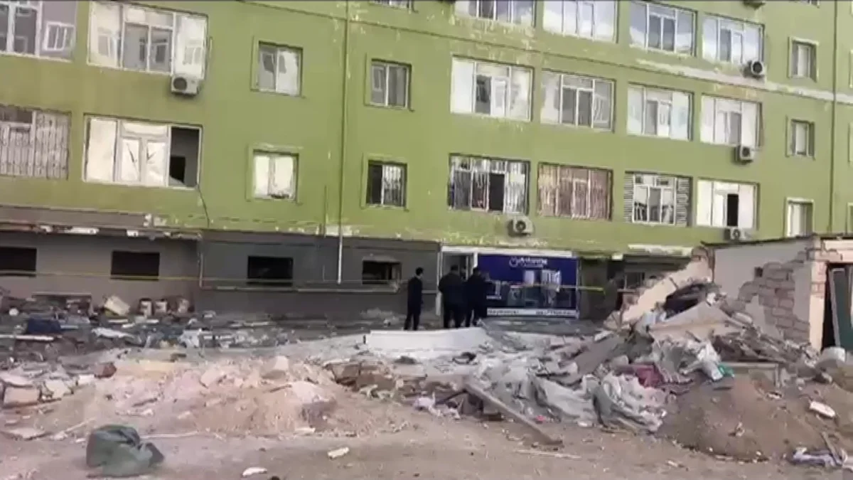 Взрыв произошел в пятиэтажном доме в Актау