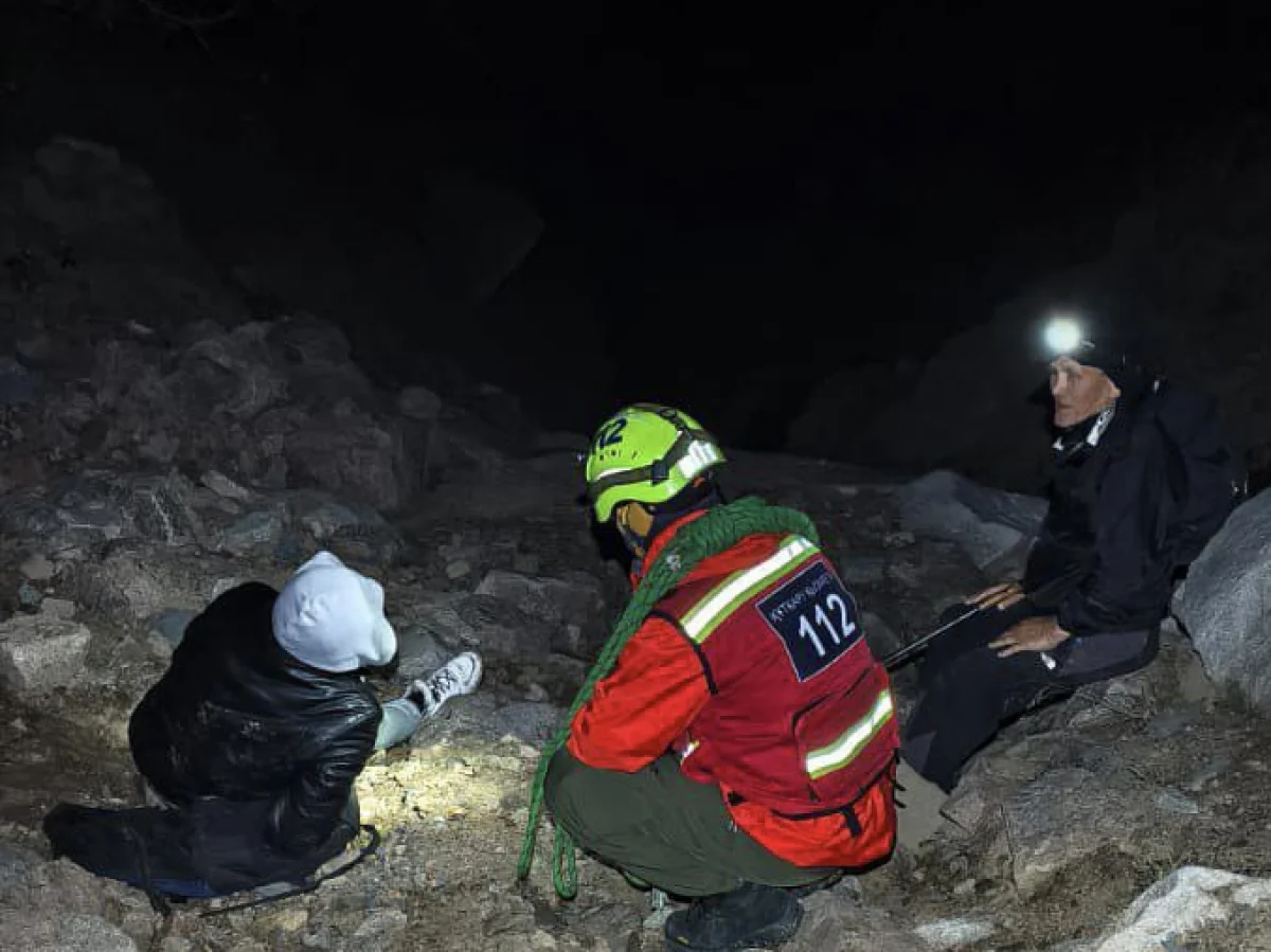 Группу туристов спасли ночью в горах Алматы