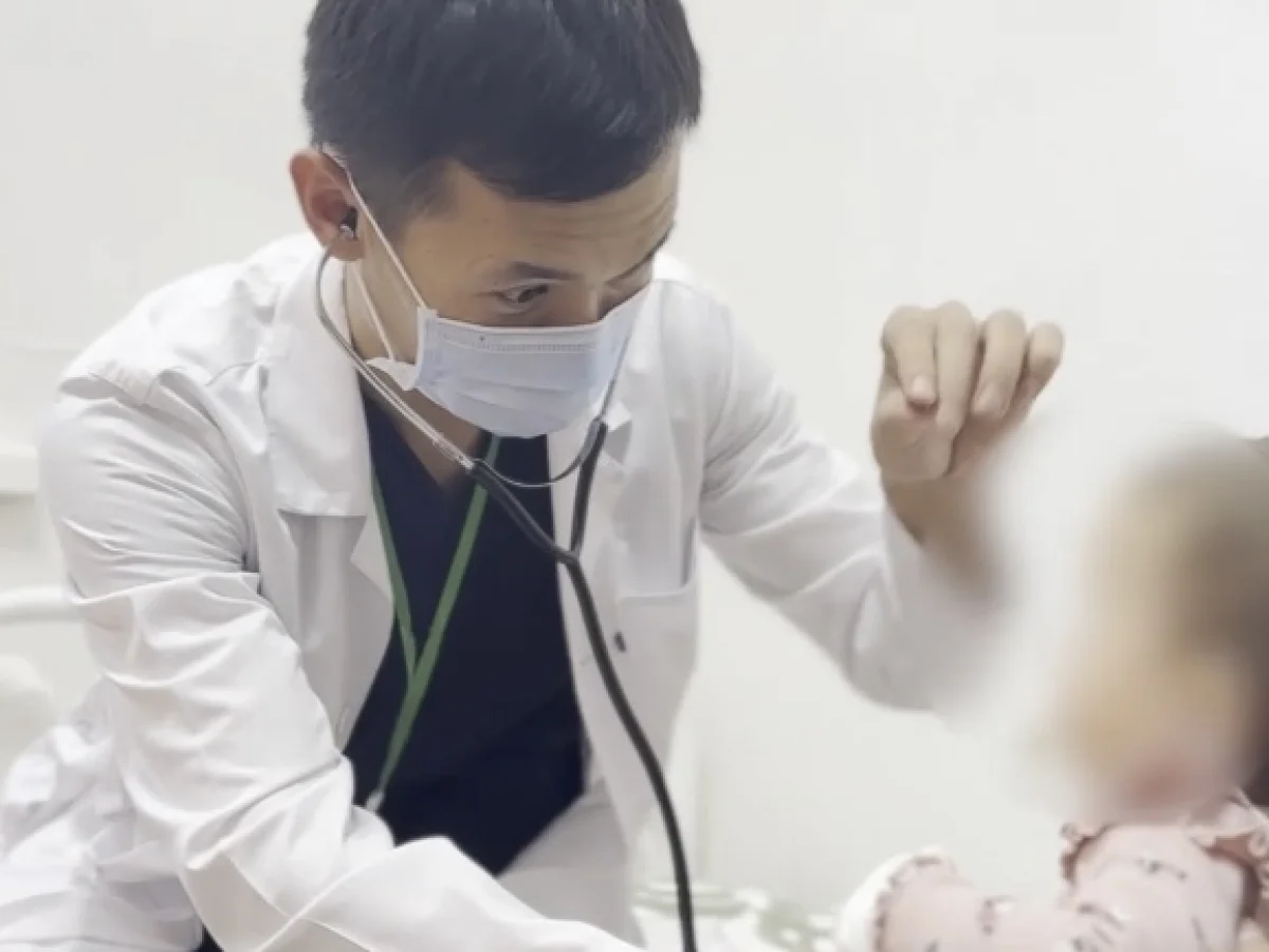 Годовалый ребёнок проглотил гвоздь длиной 4 сантиметра в Туркестанской области