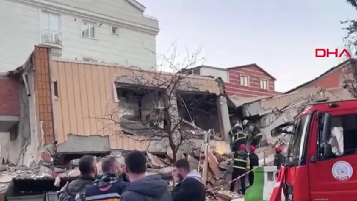 Түркияда жеті қабатты ғимарат құлап, адамдар қиранды астында қалды