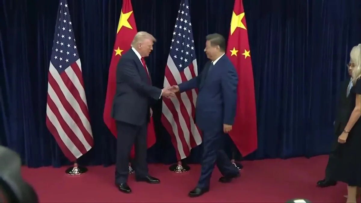 "Это была потрясающая встреча": Трамп сделал несколько заявлений после переговоров с Си Цзиньпином