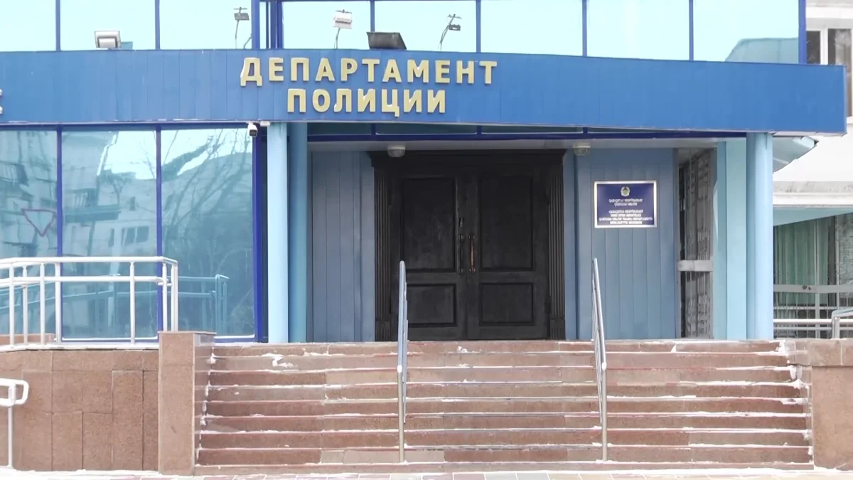 Ауылдан келген қыздарды қорқытып, күш көрсетіп, интимдік қызметке мәжбүрлеген