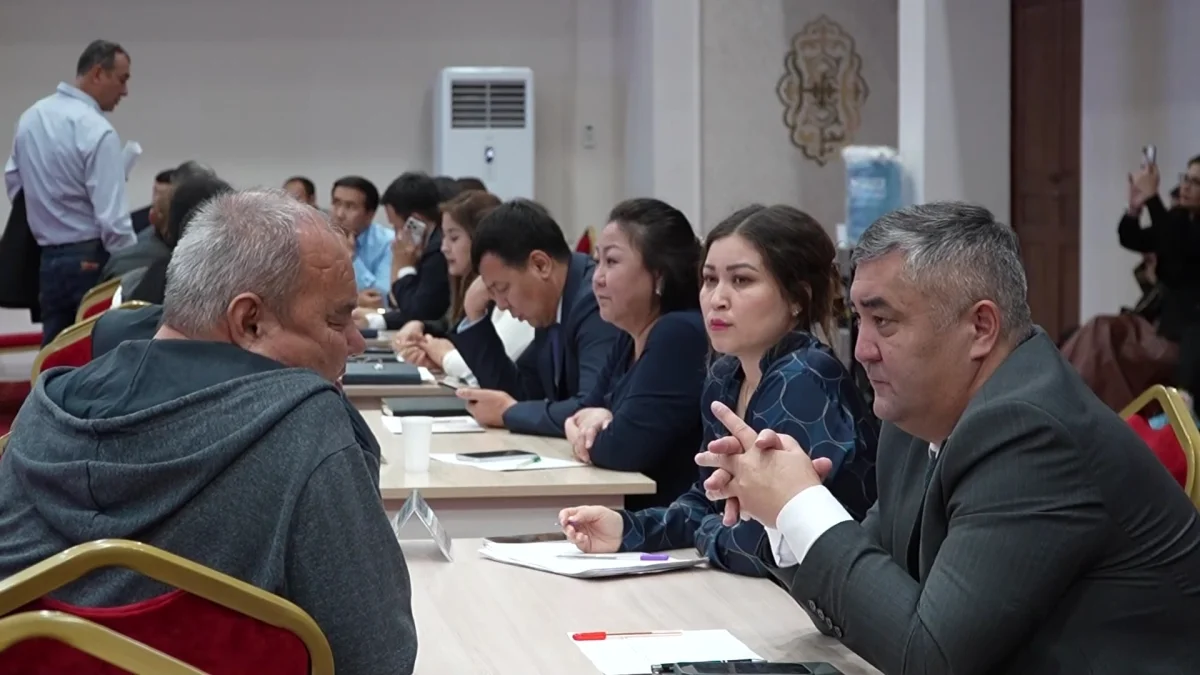 Атырау облысында “Халық заңгері” республикалық әлеуметтік акциясына  кеңес алуға 400-ге тарта адам келді