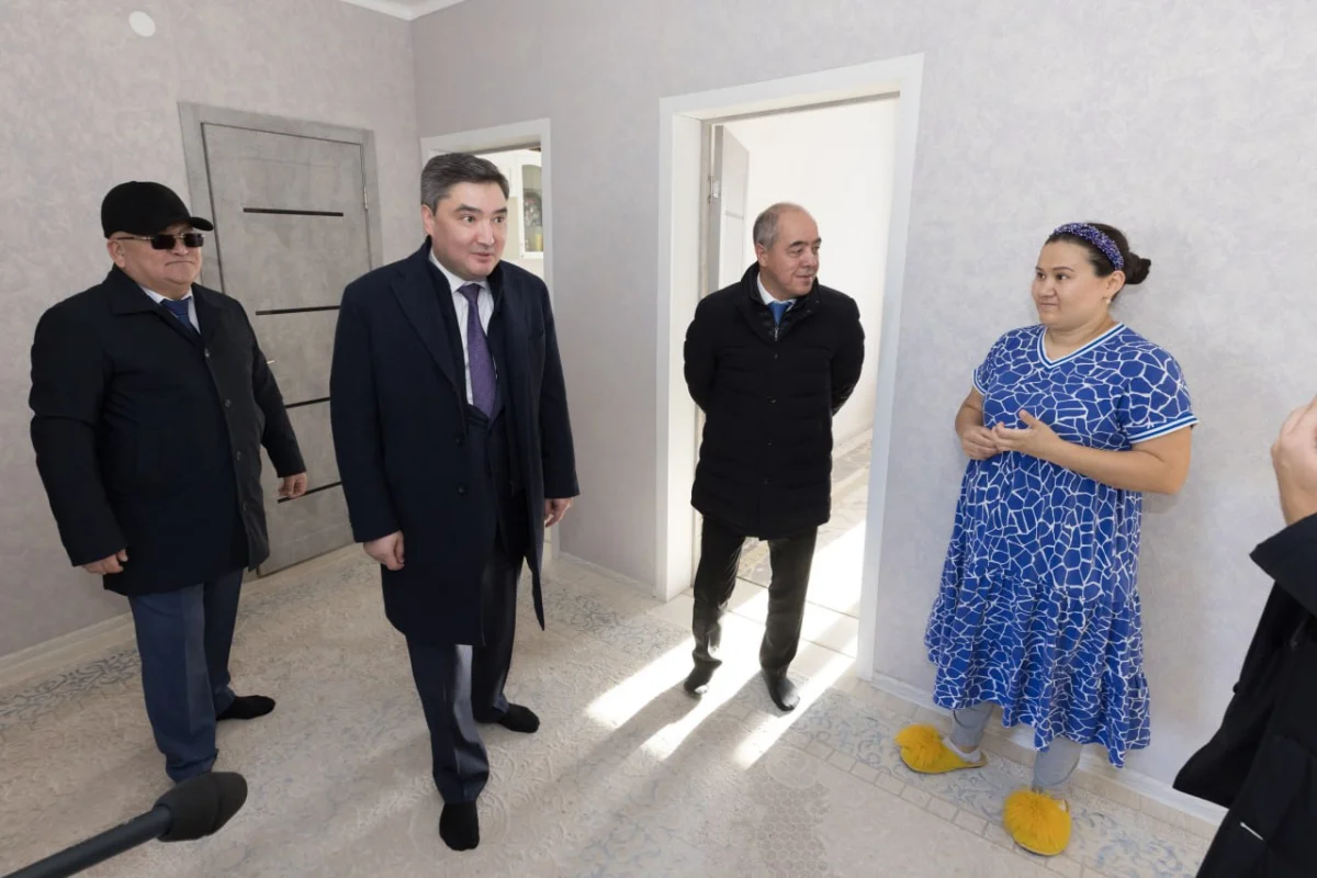 Олжас Бектенов БҚО-ға жұмыс сапары аясында абаттандыру жөніндегі Президент тапсырмаларының орындалу барысымен танысты