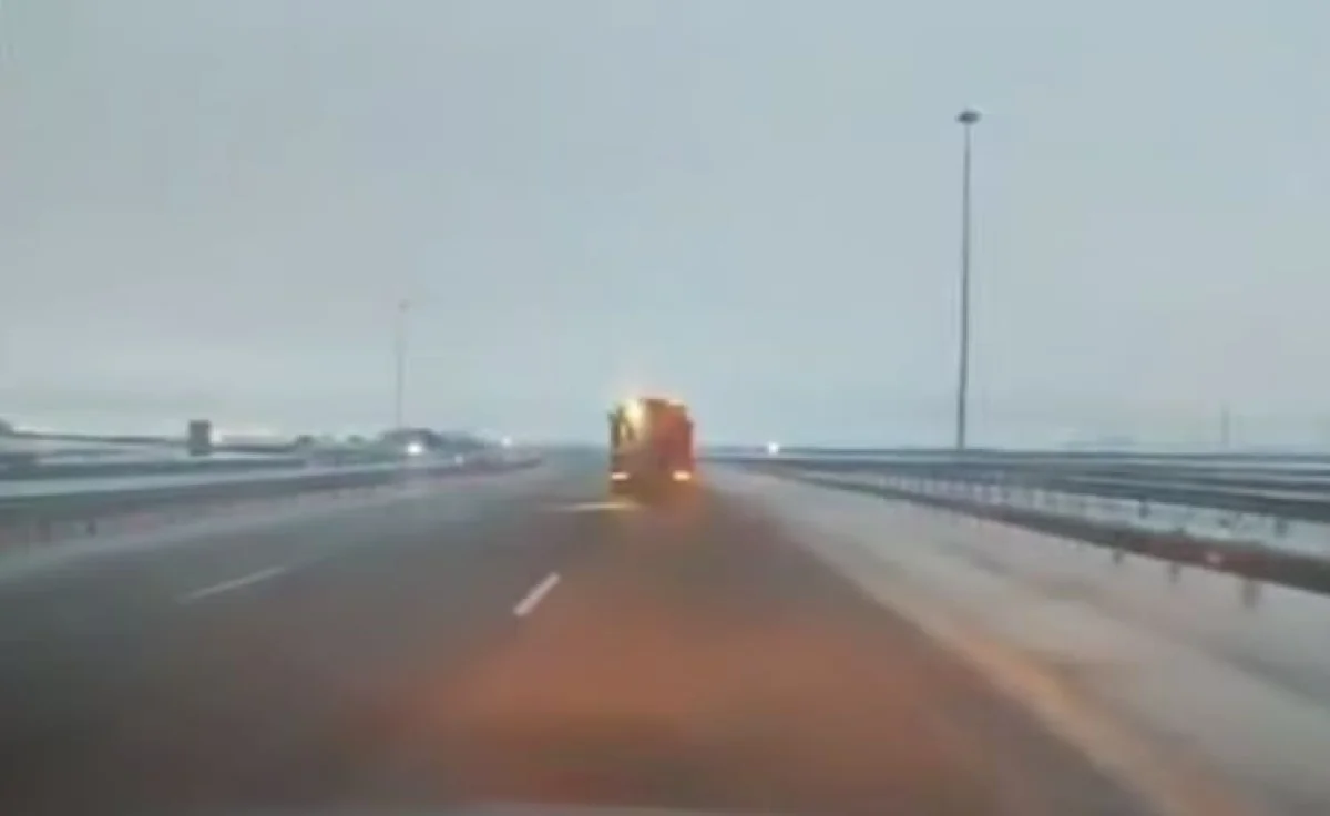 Трассу закрыли в двух областях Казахстана из-за непогоды