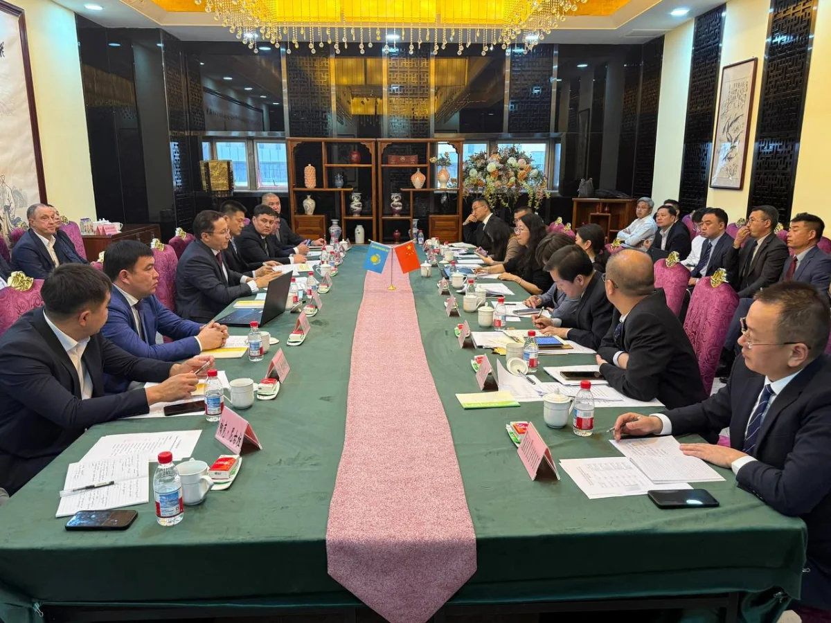 Қазақстан мен ҚХР автотасымалдарға рұқсат беру бойынша шектеусіз жүйеге көшуге келісті