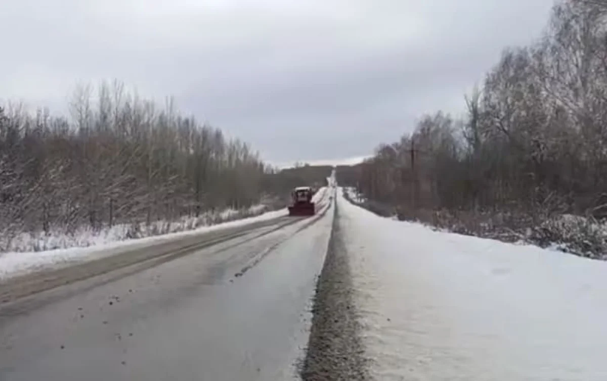 Из-за непогоды разрушена дорога в СКО: движение остановлено