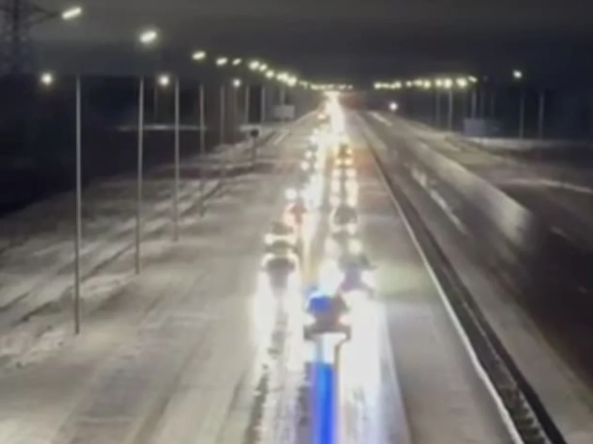 Снег, ветер и гололед: в Акмолинской области полиция сопроводила 1400 автомобилей