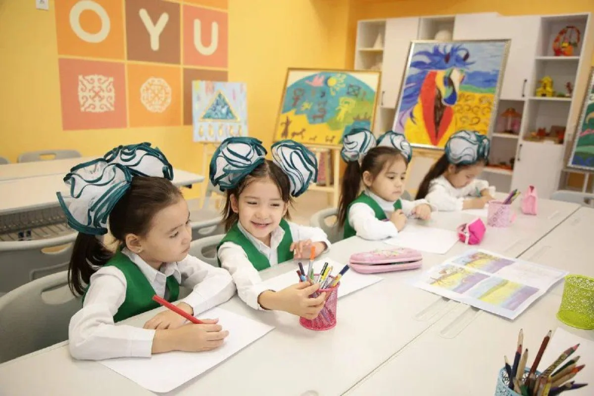 «Адал азамат» біртұтас тәрбие бағдарламасы аясында 23 мыңнан астам педагог кәсіби дайындықтан өтті