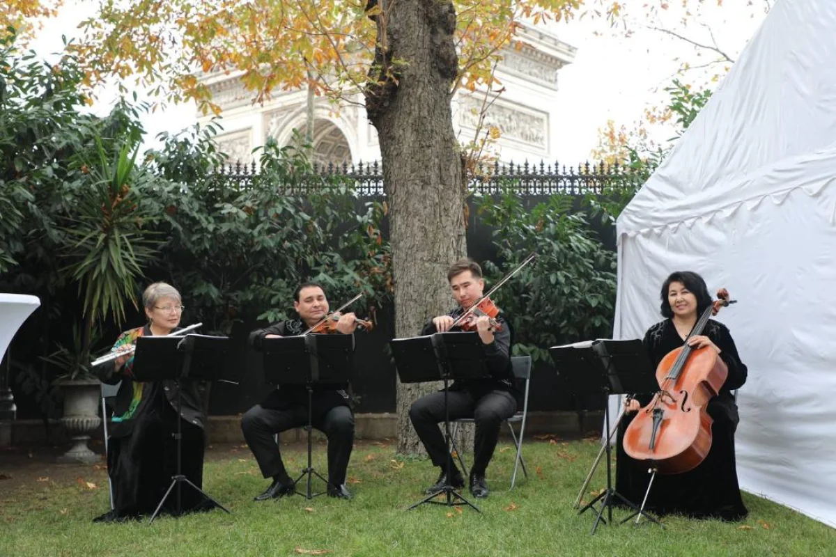 В Париже прозвучала музыка казахстанских композиторов