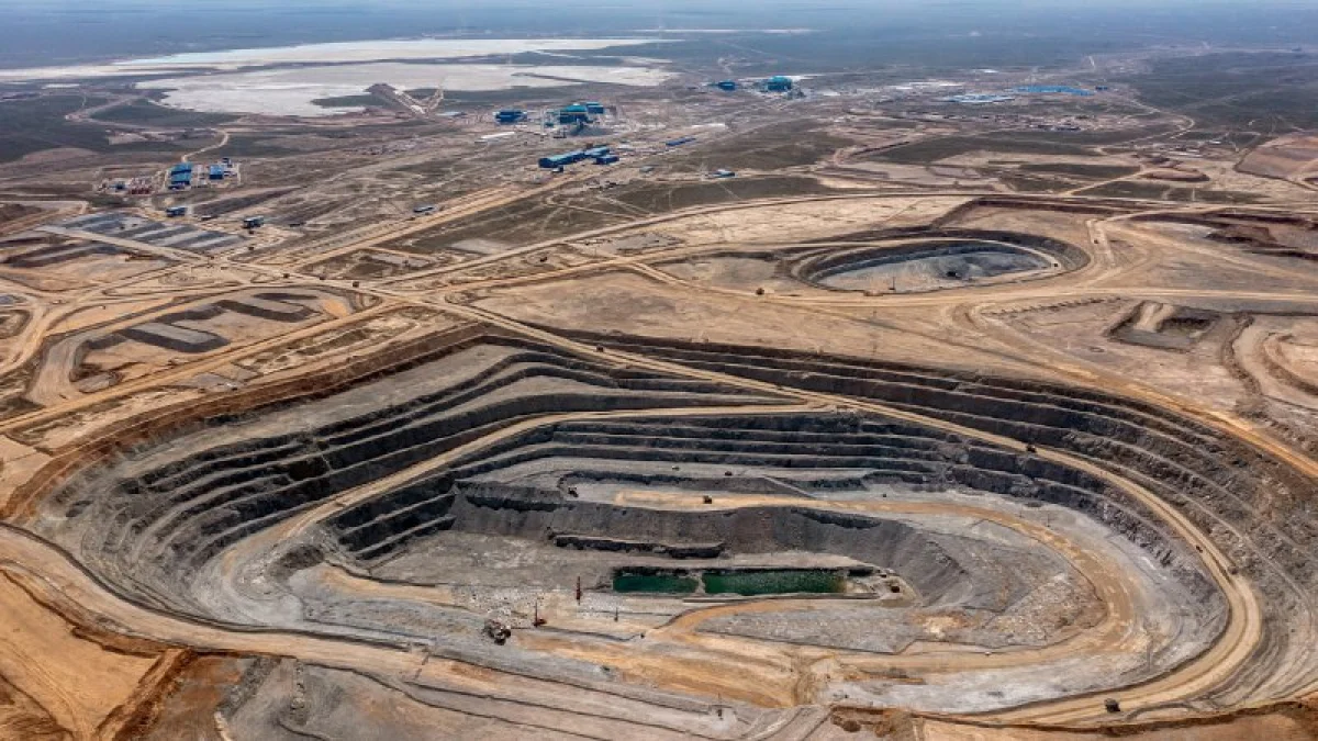 Жер қойнауын пайдалану саласын цифрландыру қызметкерлердің әкімшілік жүктемесін 35%-ға төмендетті – ЖИ министрлігі