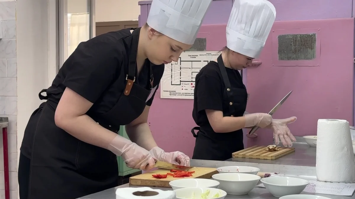 Инклюзивный конкурс поваров «Лучший по профессии – 2025» прошел в Риддере