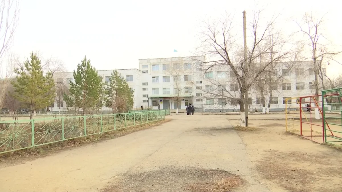 Ақтөбеде 10 жастағы оқушы мектеп ауласында жарақат алып, қолын сындырды