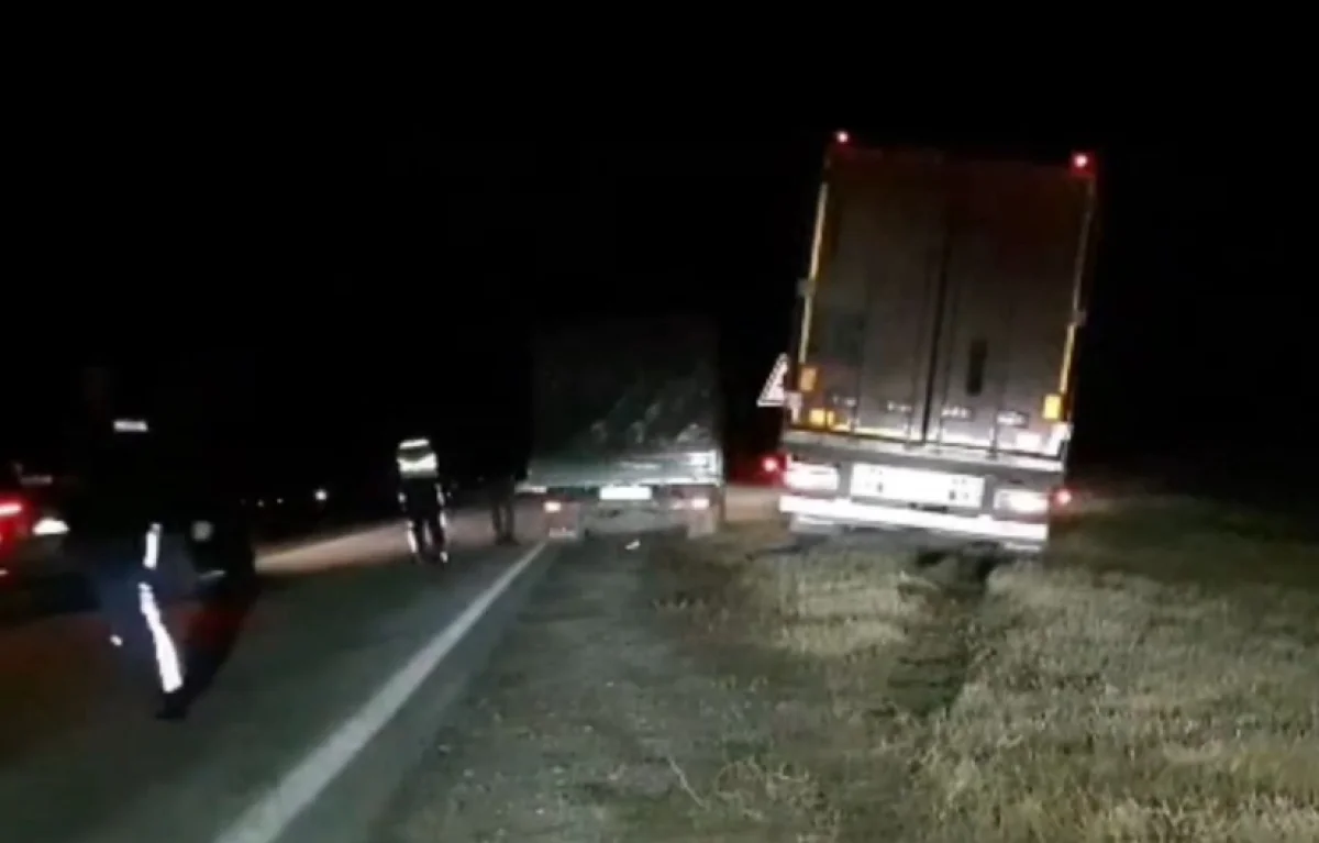 Пьяный дальнобойщик с 30 тоннами техники пытался скрыться от полиции в Костанайской области