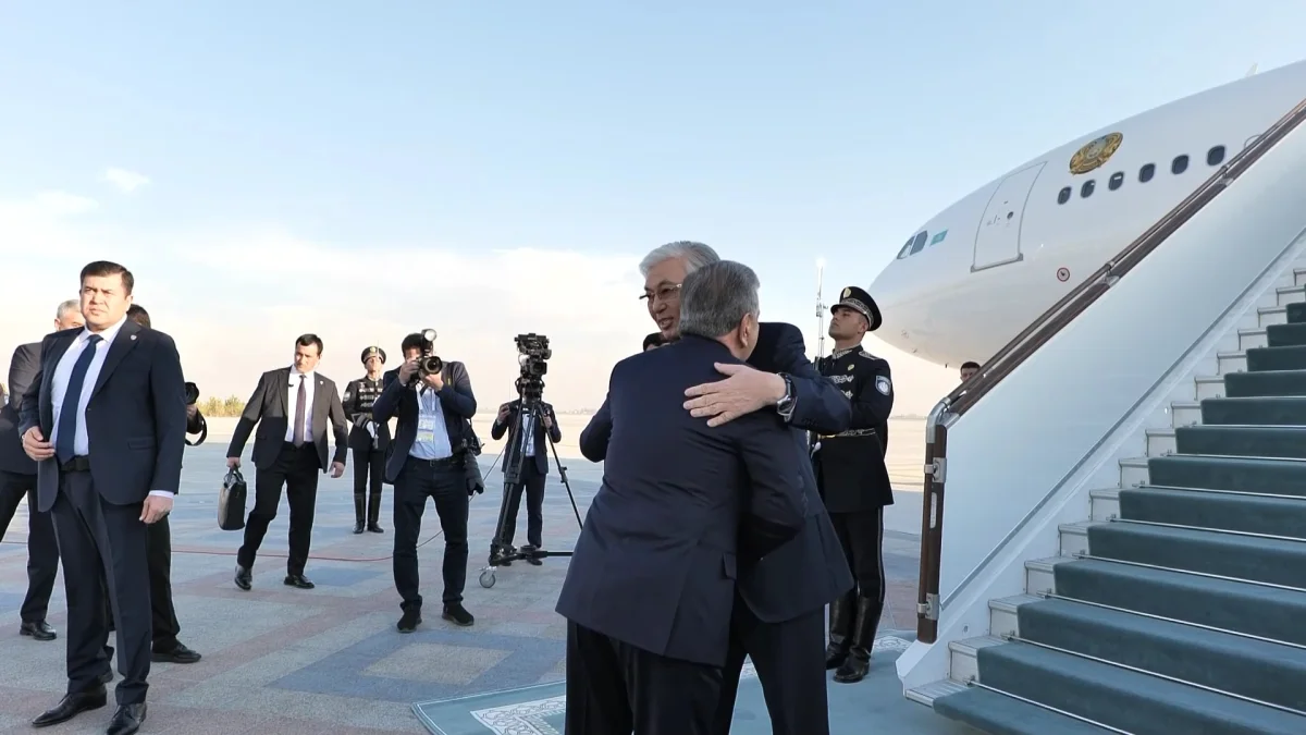 Президент Шавкат Мирзиёевтің шақыруымен Ташкентке мемлекеттік сапармен барды