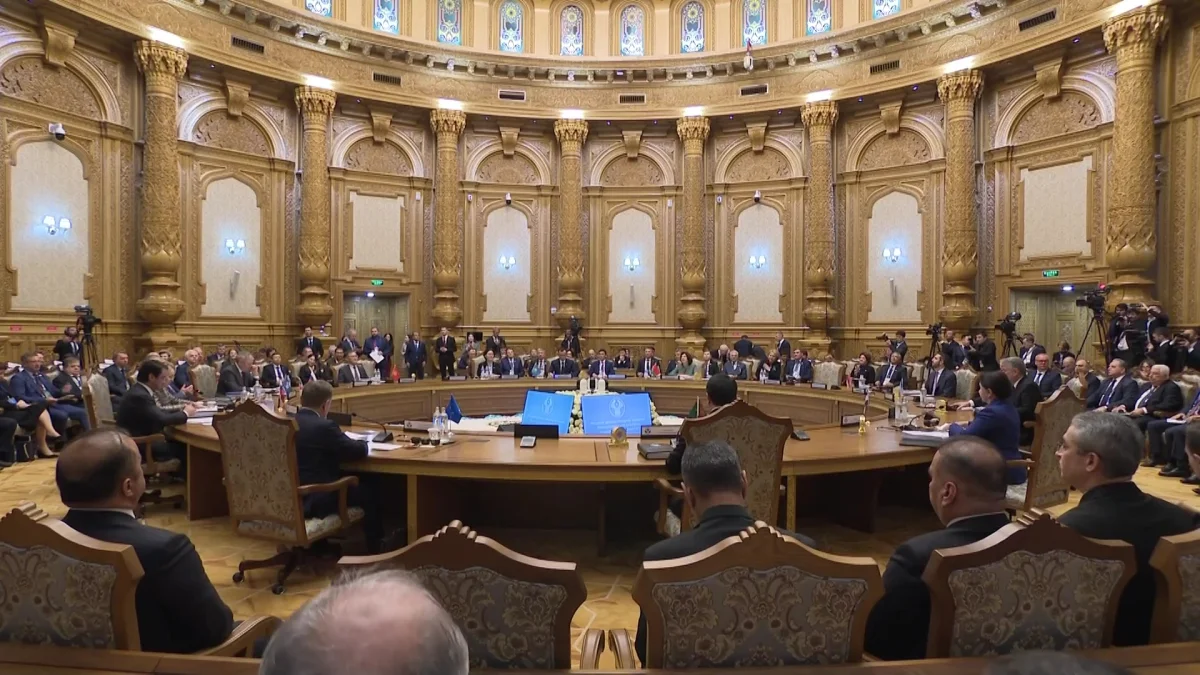 Казахстан и Таджикистан обсуждают совместные проекты