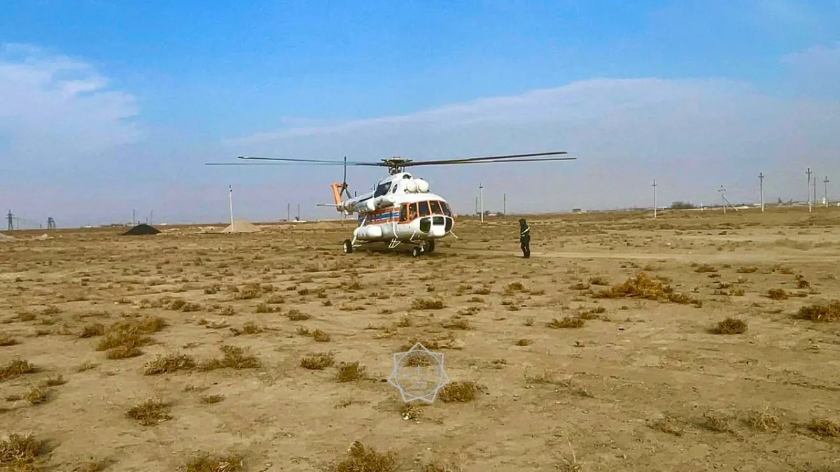 Четырехмесячного малыша экстренно доставили вертолётом в Кызылорду