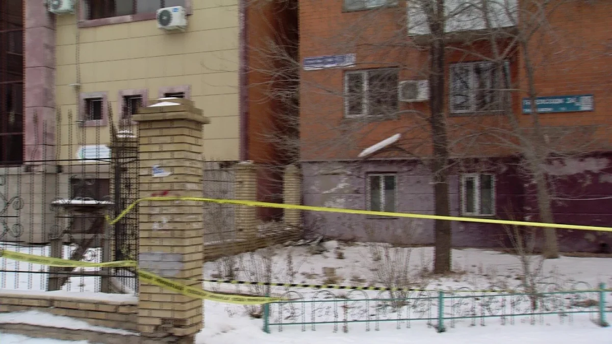 Астанада басына кондиционер құлап, ауыр жарақат алған 23 жасар фельдшер қайтыс болды