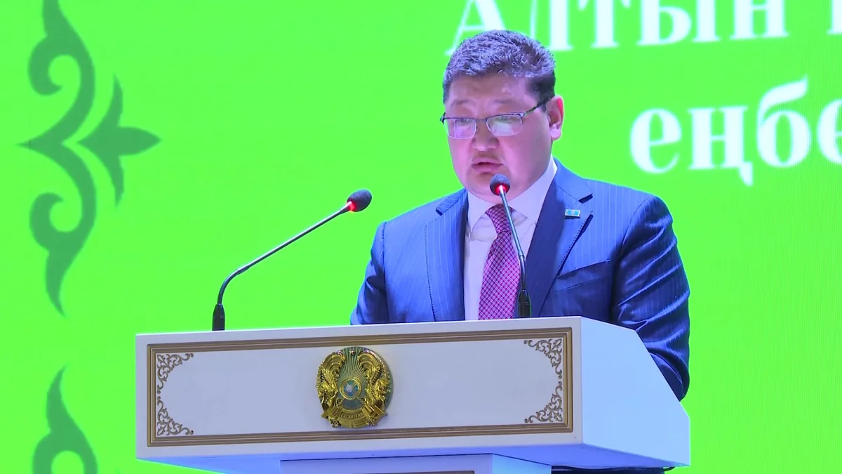 Абай облысының үздік ауыл еңбеккерлеріне жаңа автокөліктер берілді