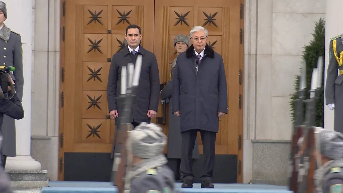 Президент Туркменистана прибыл в Астану с государственным визитом