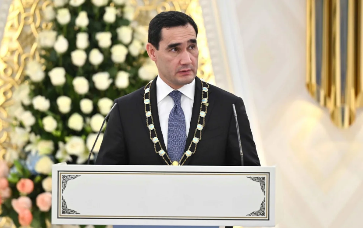 Токаев наградил Бердымухамедова орденом «Алтын Қыран»