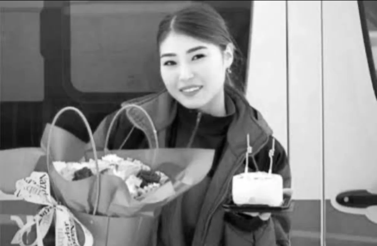 100 тысяч медиков почтили память Улданы Мырзуан