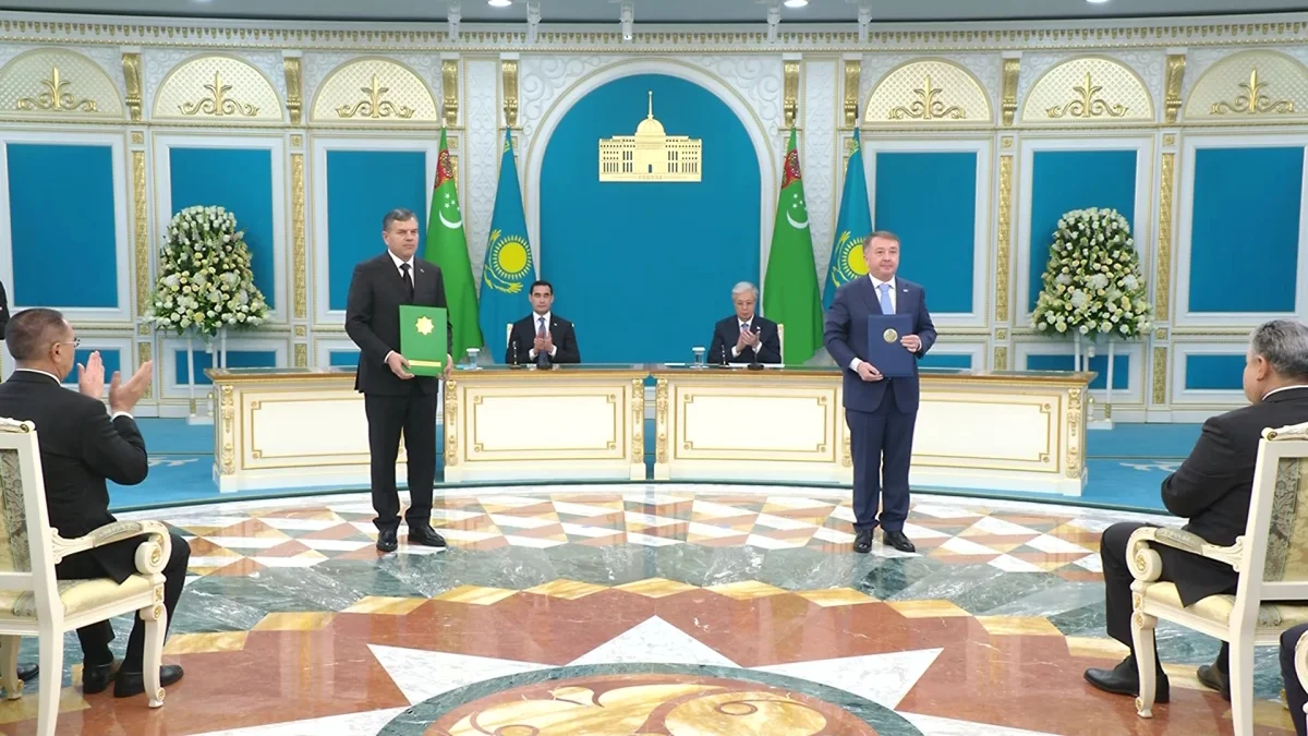 Касым-Жомарт Токаев и Сердар Бердымухамедов провели переговоры