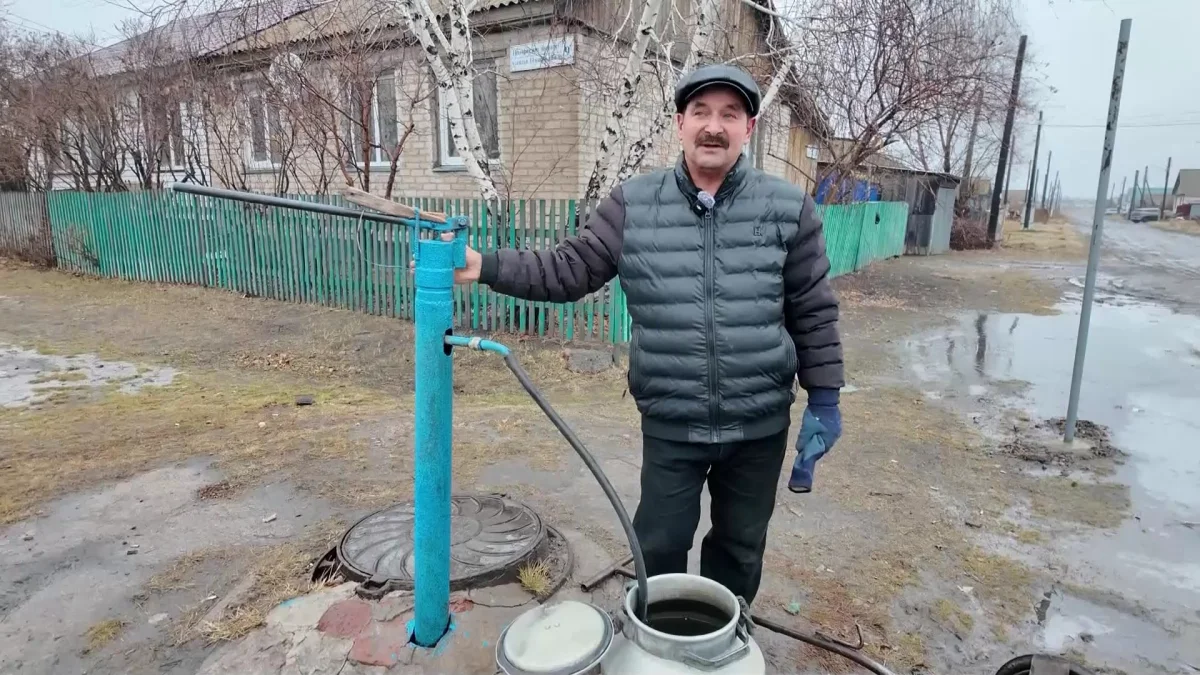 «Либо нет напора, либо нет воды»: на систематические проблемы с водоснабжением жалуются жители Мамлютки в СКО