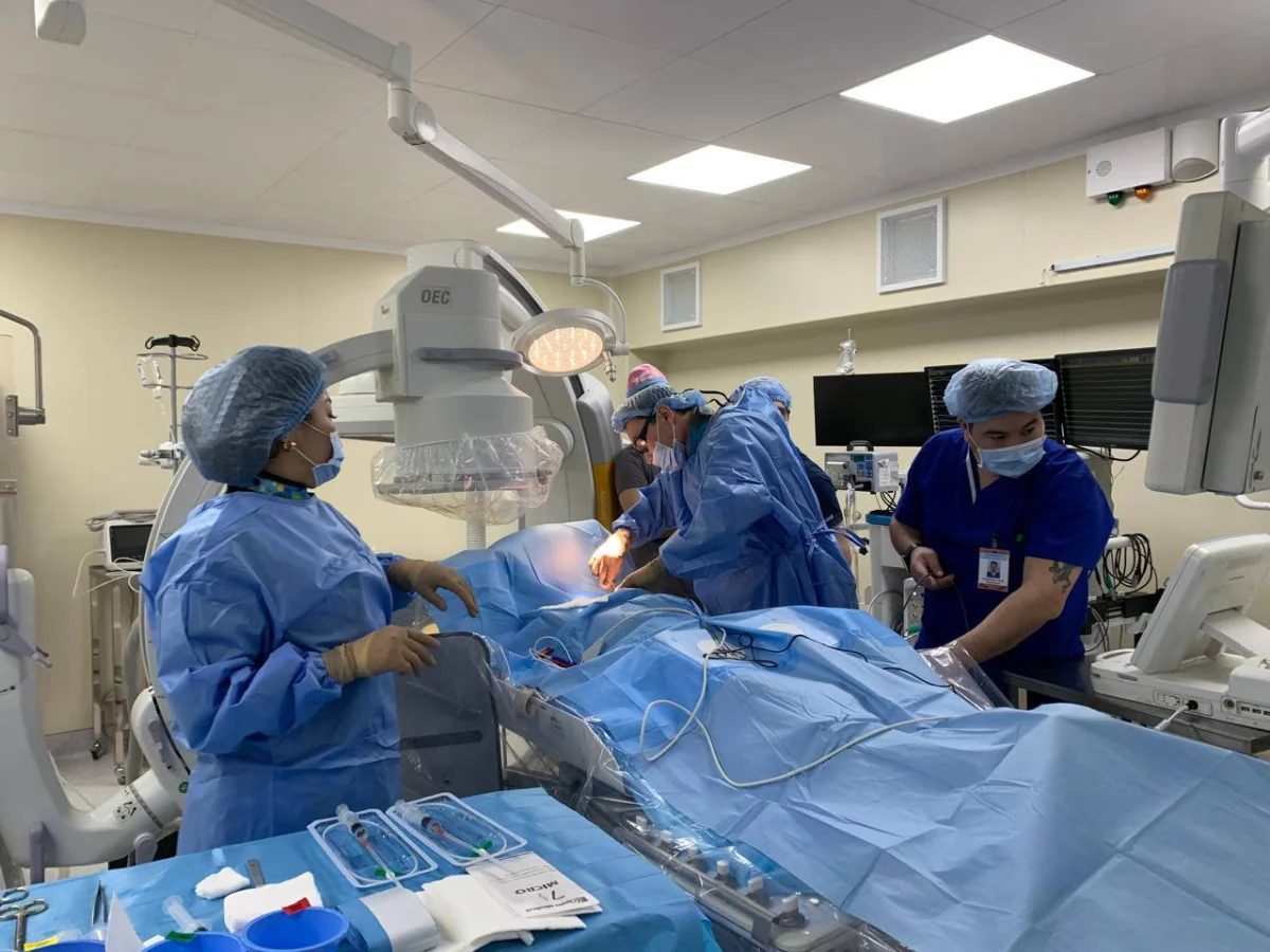 КІАҒЗИ-ДА ЖҮРЕК ЖЕТКІЛІКСІЗДІГІ БАР ЕКІ ПАЦИЕНТКЕ ҮШ КАМЕРАЛЫ КАРДИОСТИМУЛЯТОРЛАР ОРНАТЫЛДЫ