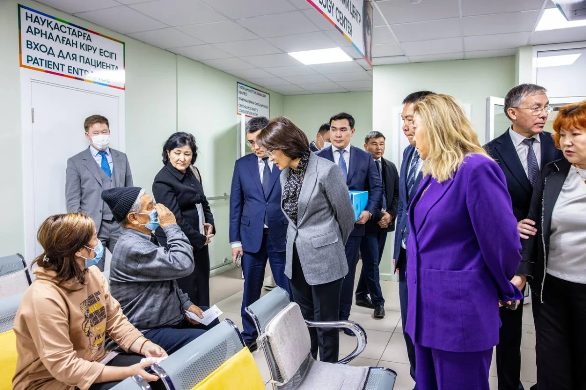 ДЕНСАУЛЫҚ САҚТАУ МИНИСТРЛІГІНІҢ БАСШЫСЫ ЕҢБЕКШІҚАЗАҚ КӨПБЕЙІНДІ АОА ЖҰМЫСЫМЕН ТАНЫСТЫ