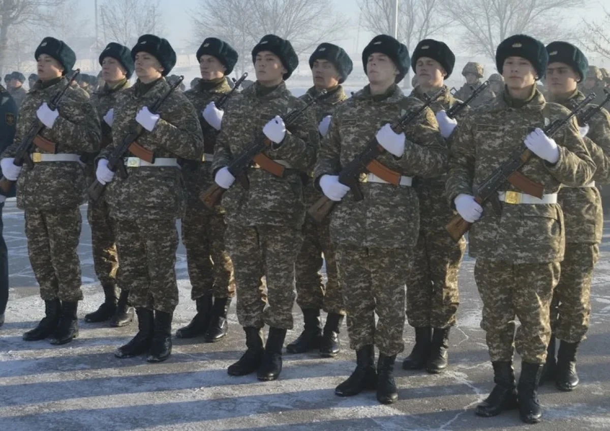 Срочника в Мангистау отправили в психбольницу, а затем уволили в запас