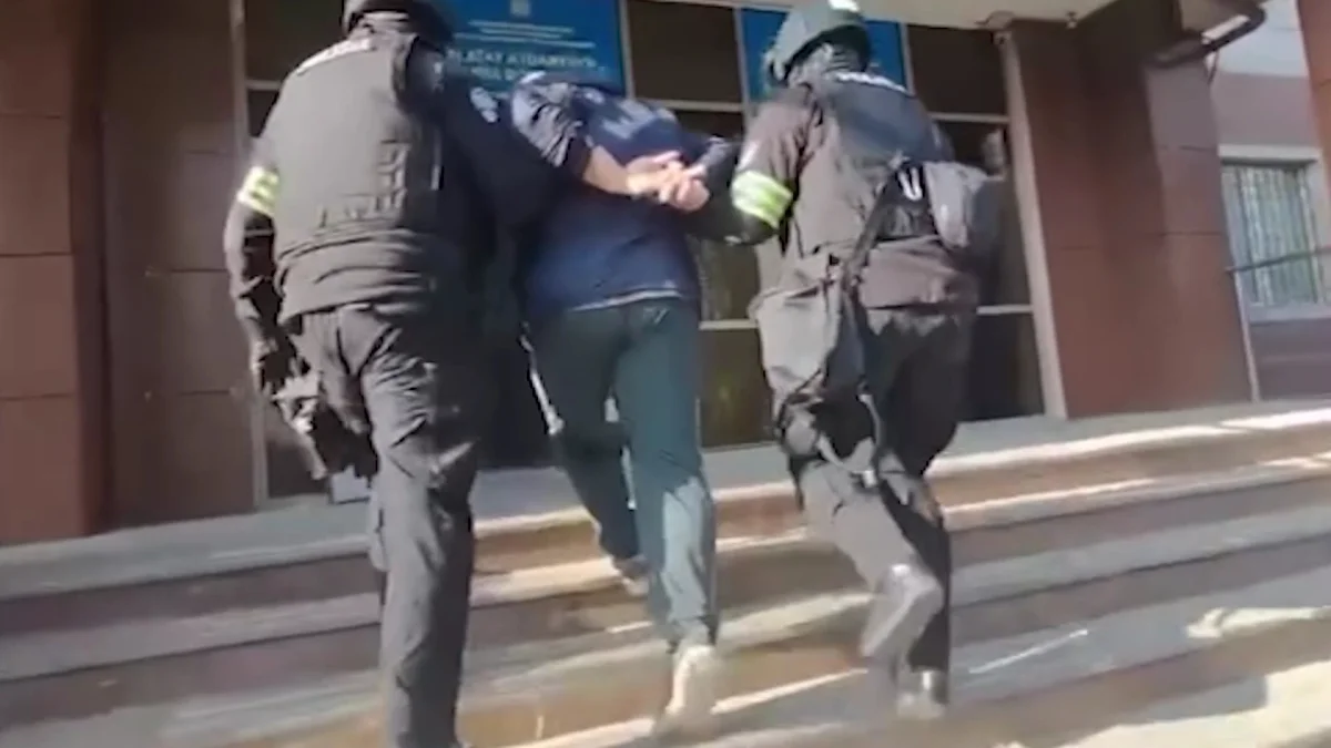 «5 жасар ұлымды аямай тепті!», - тұрғын