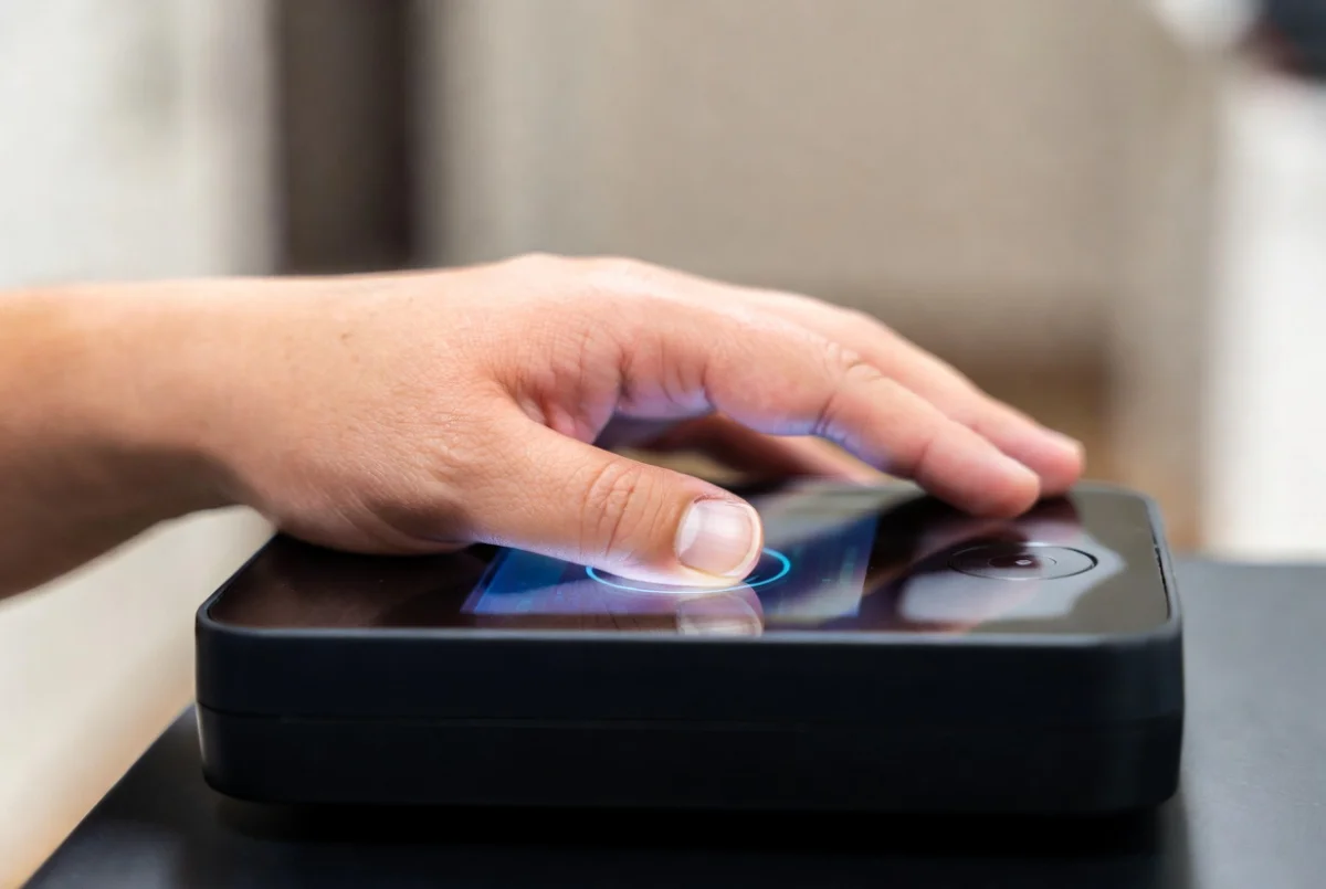 В России начали собирать биометрию у иностранцев при пересечении границы