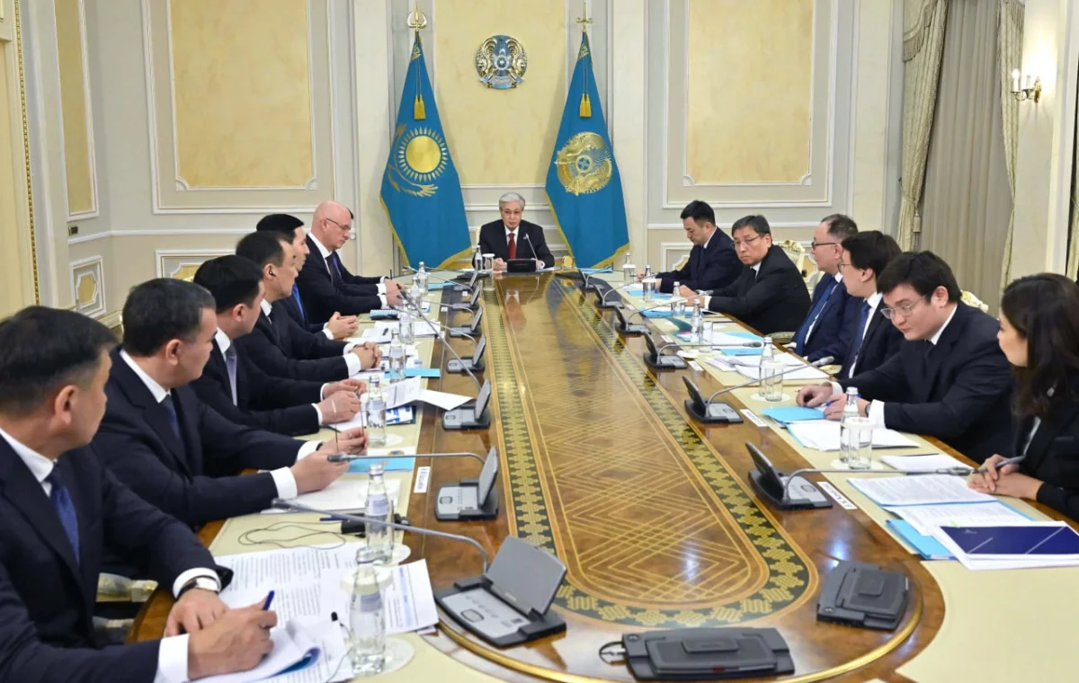 Президент взял на личный контроль развитие транспортно-логистической сферы