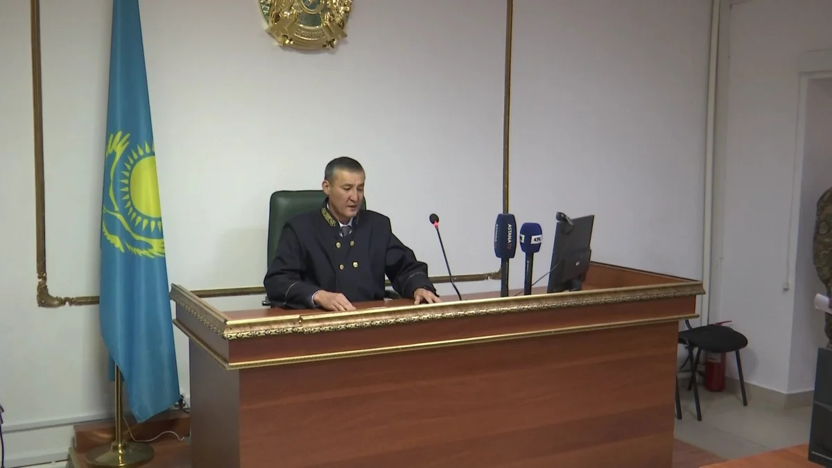 Ақтөбеде пойыз бастығын пышақтап өлтірген адам 20 жылға сотталды