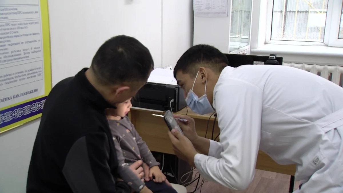 «Работаем даже в выходные»: врачи рассказали, как борются с ОРВИ и гриппом в Астане