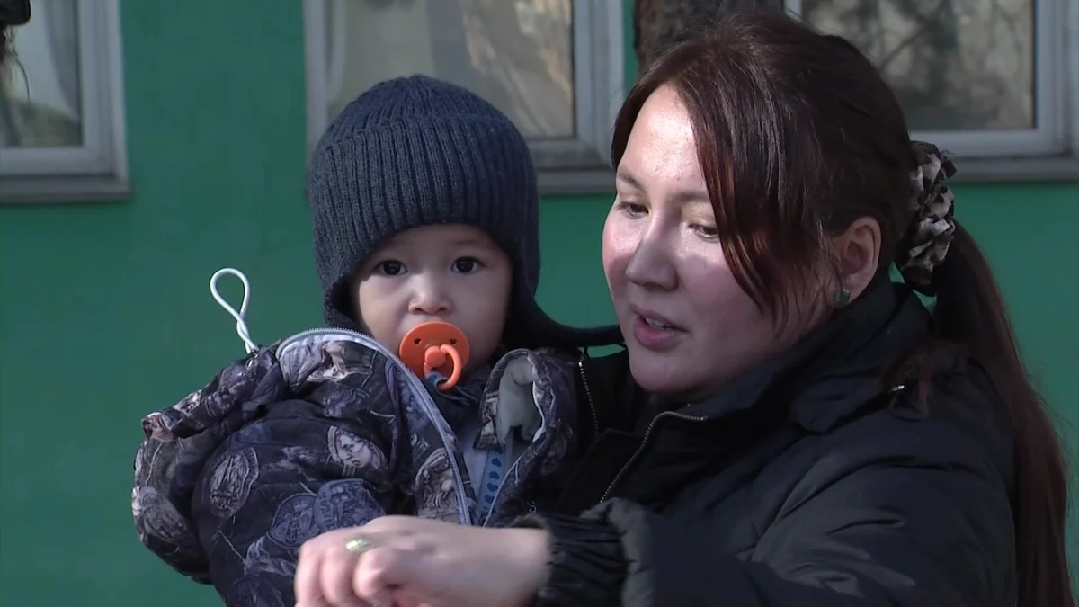 "Сын не может есть и пить": жительница Алматы обратилась в полицию с жалобой на детских стоматологов