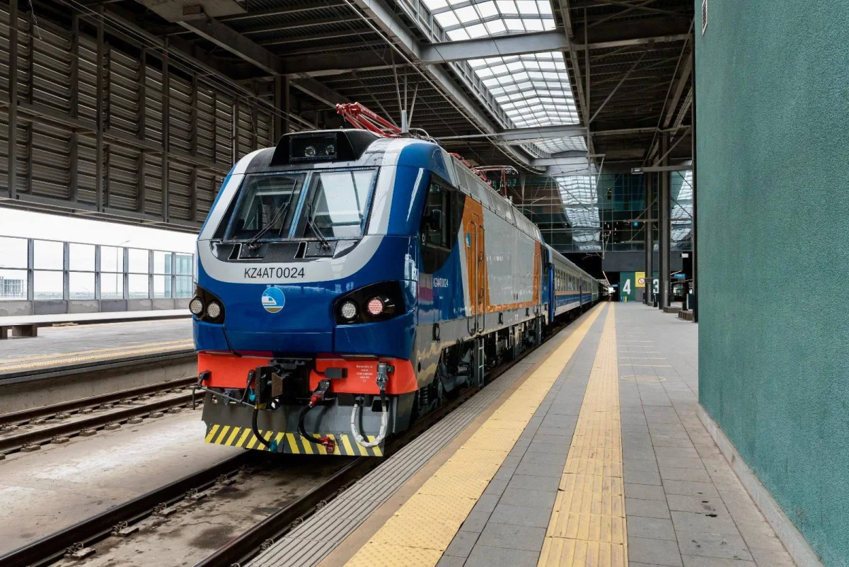 Дополнительные 53 тысячи мест в новогодние праздники обеспечит КТЖ