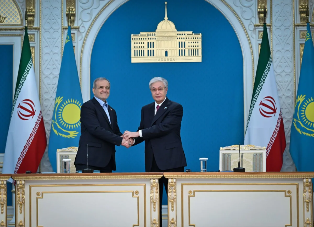 Қасым-Жомарт Тоқаев пен Масуд Пезешкиан Бірлескен мәлімдеме қабылдады